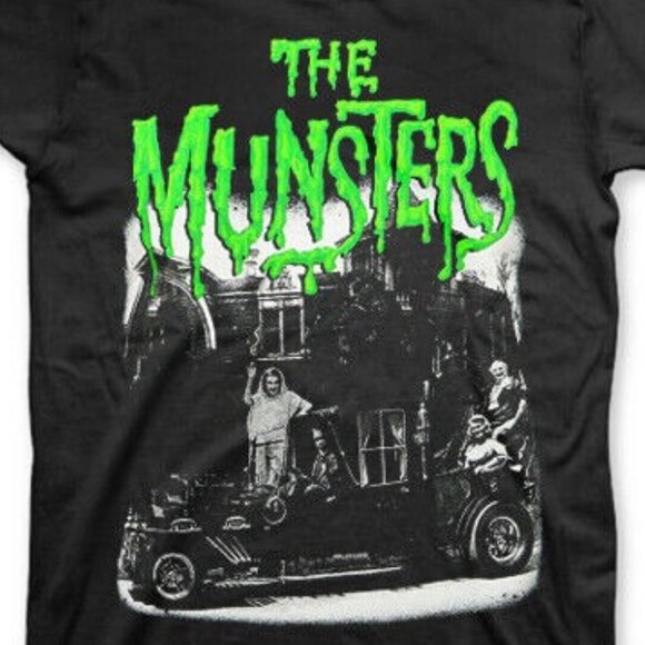 The Munsters Classic Family TV Show Graphic Fan Gift Unisex Retro T-Shirt 05 - Picture 2 of 5